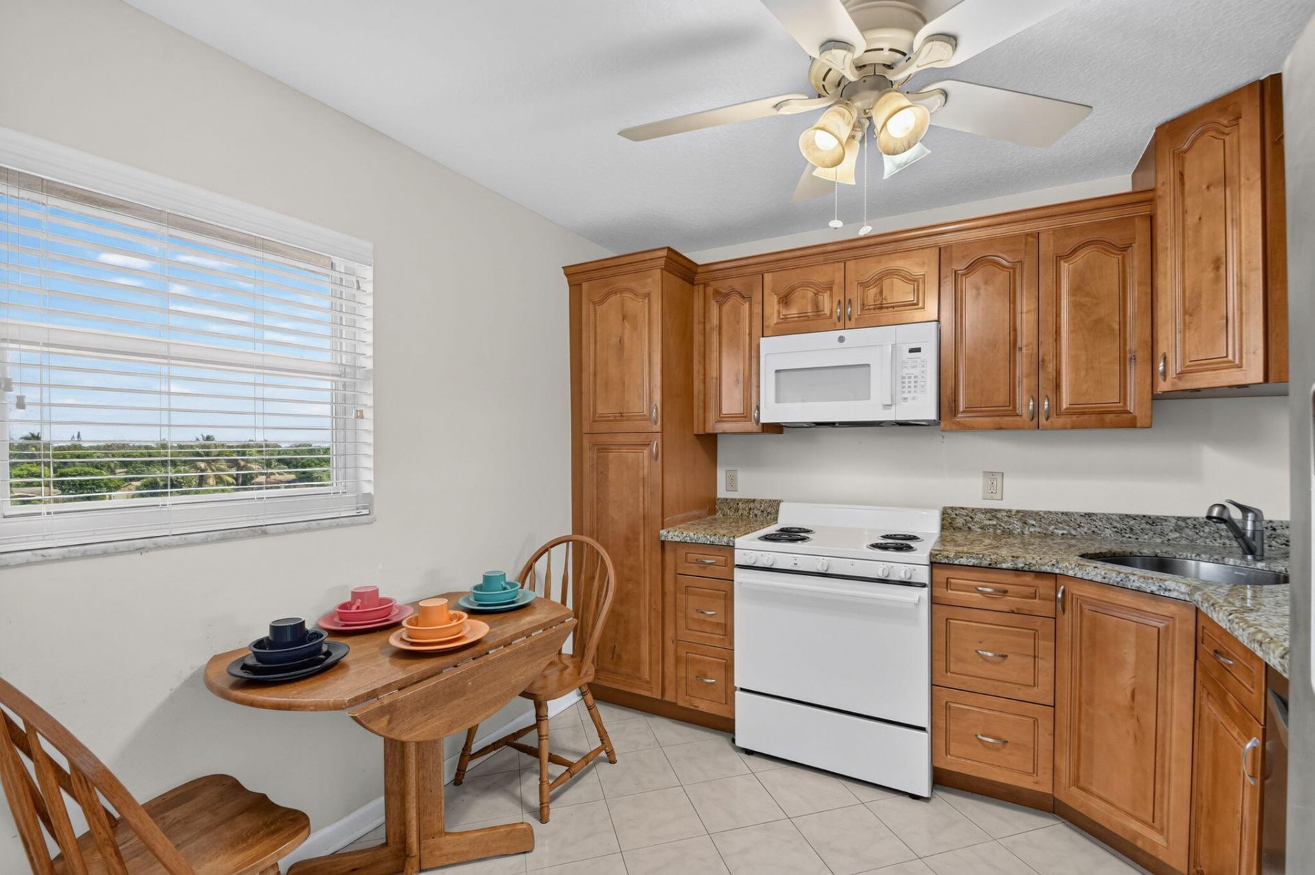 230 NE 26th Avenue, Unit 412, Boynton Beach, FL 33435 Photo