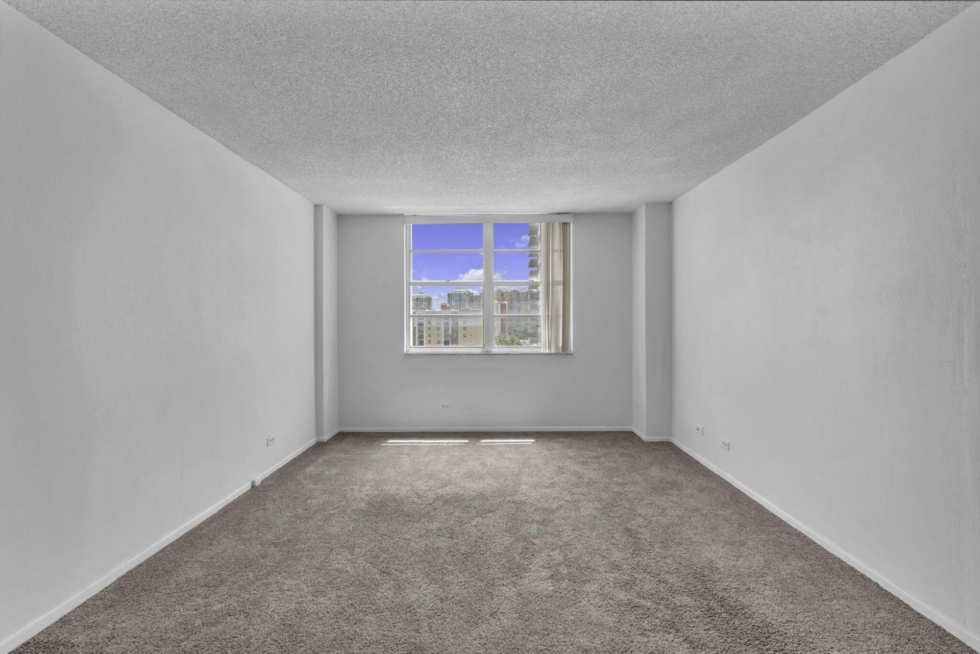 251 174th Street, Unit 714, Sunny Isles Beach, FL 33160 Photo