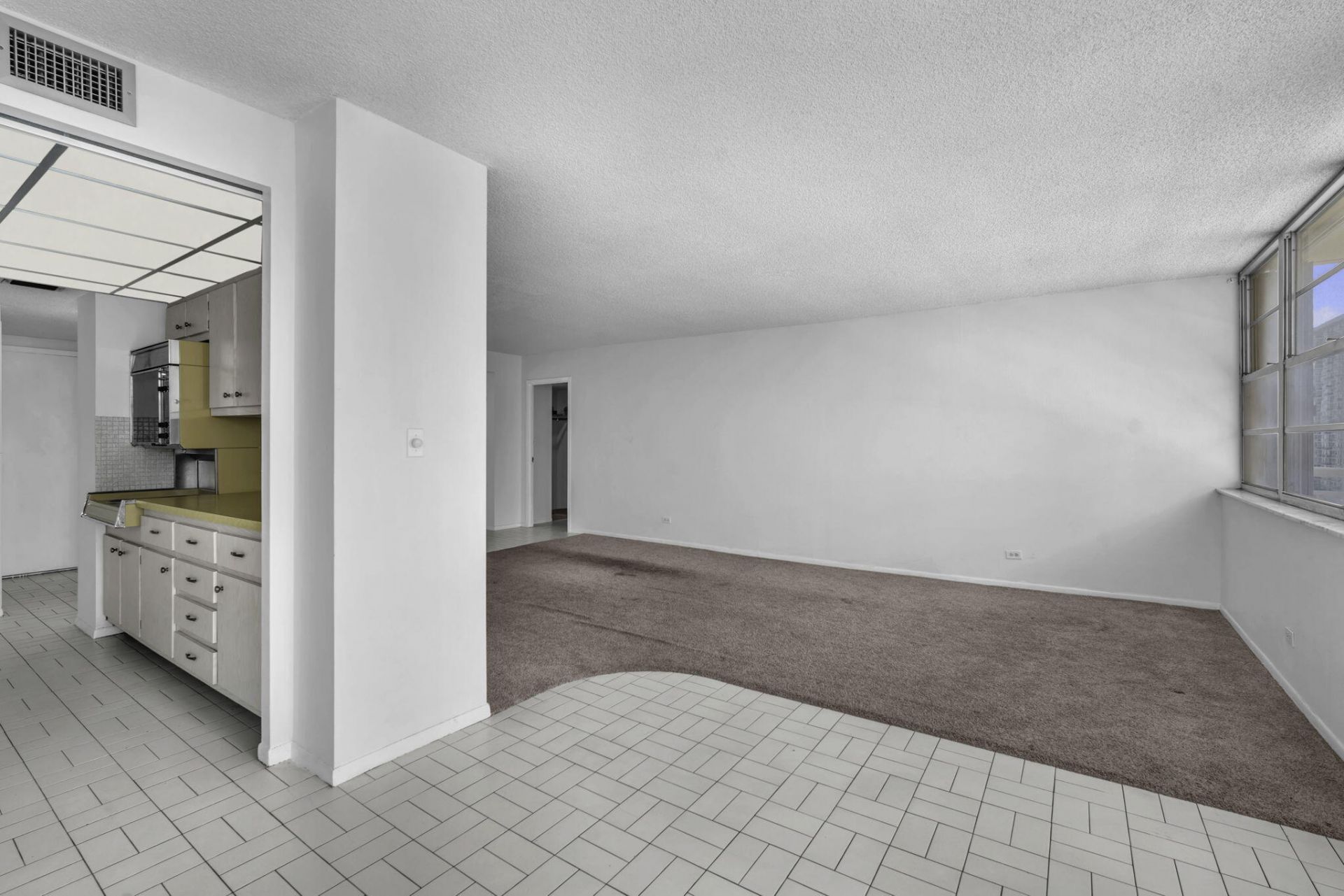 251 174th Street, Unit 714, Sunny Isles Beach, FL 33160 Photo