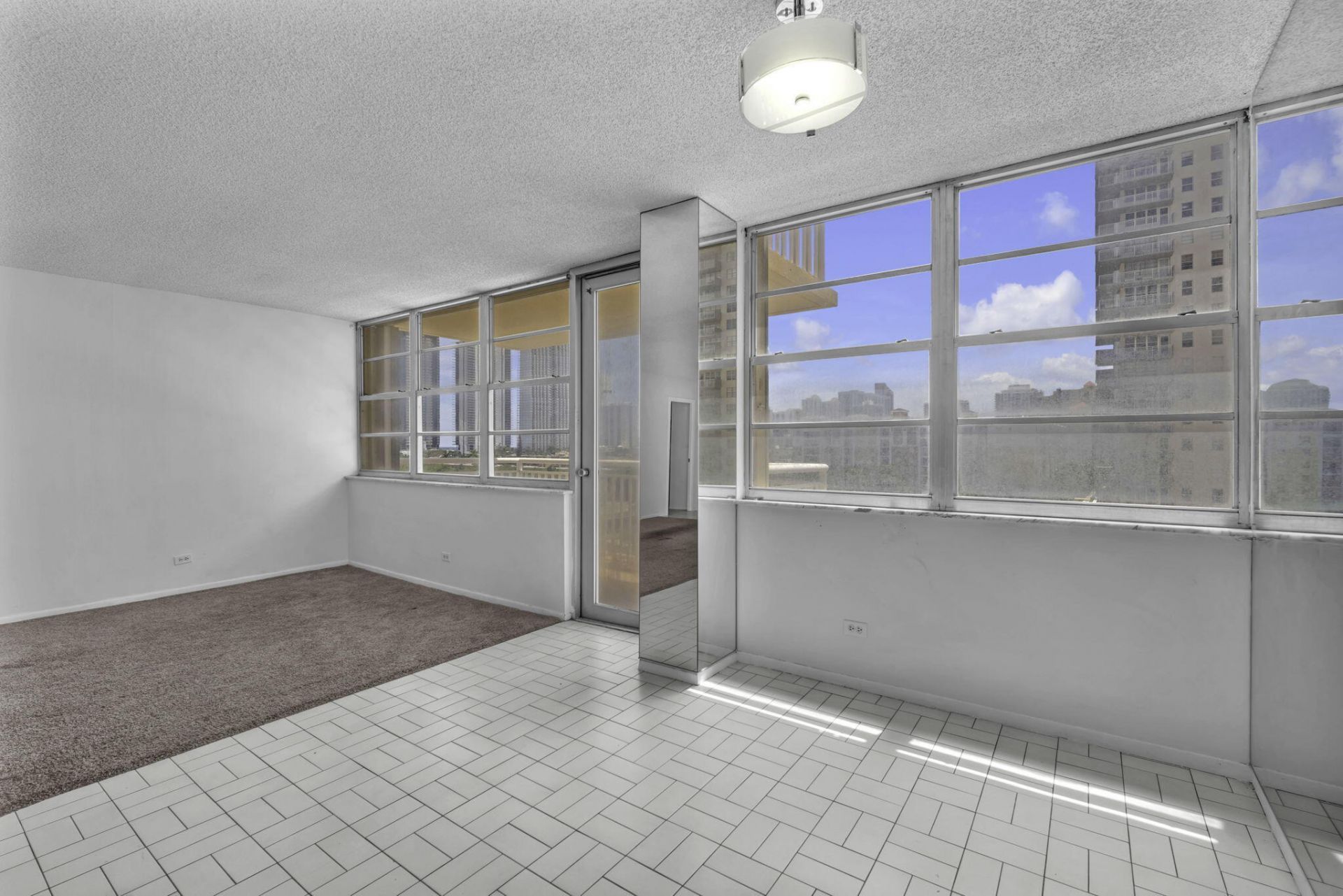 251 174th Street, Unit 714, Sunny Isles Beach, FL 33160 Photo