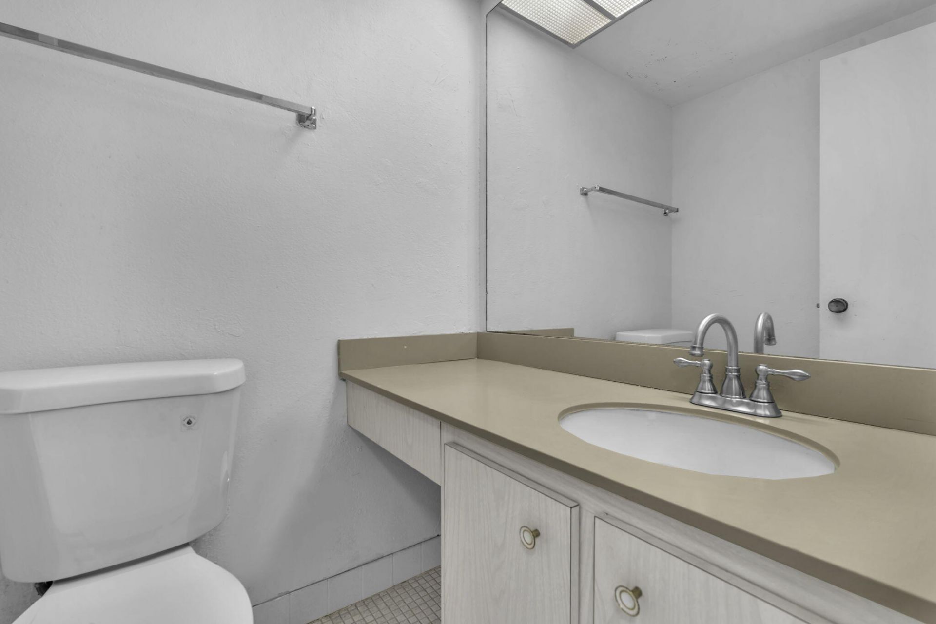 251 174th Street, Unit 714, Sunny Isles Beach, FL 33160 Photo