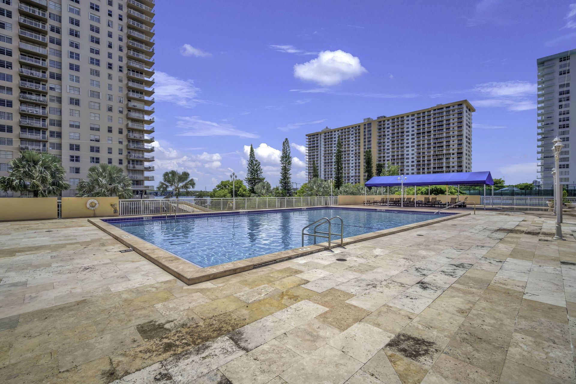 251 174th Street, Unit 714, Sunny Isles Beach, FL 33160 Photo