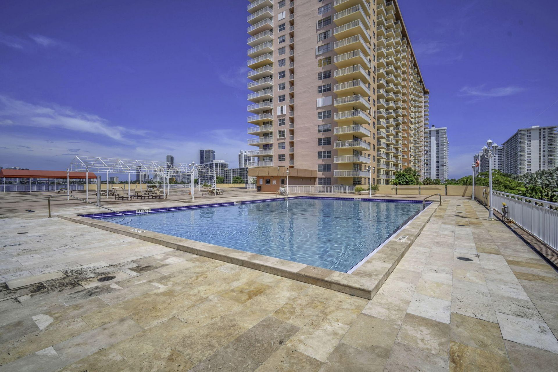 251 174th Street, Unit 714, Sunny Isles Beach, FL 33160 Photo