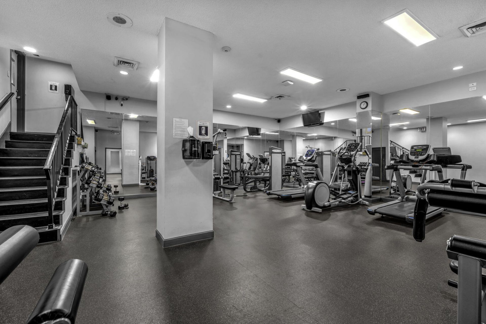 251 174th Street, Unit 714, Sunny Isles Beach, FL 33160 Photo