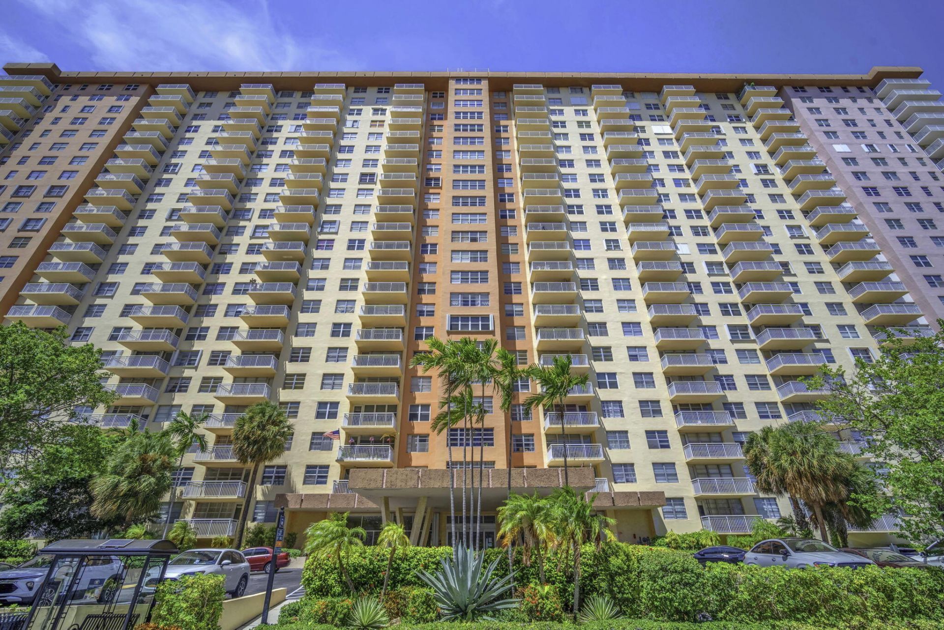 251 174th Street, Unit 714, Sunny Isles Beach, FL 33160 Photo