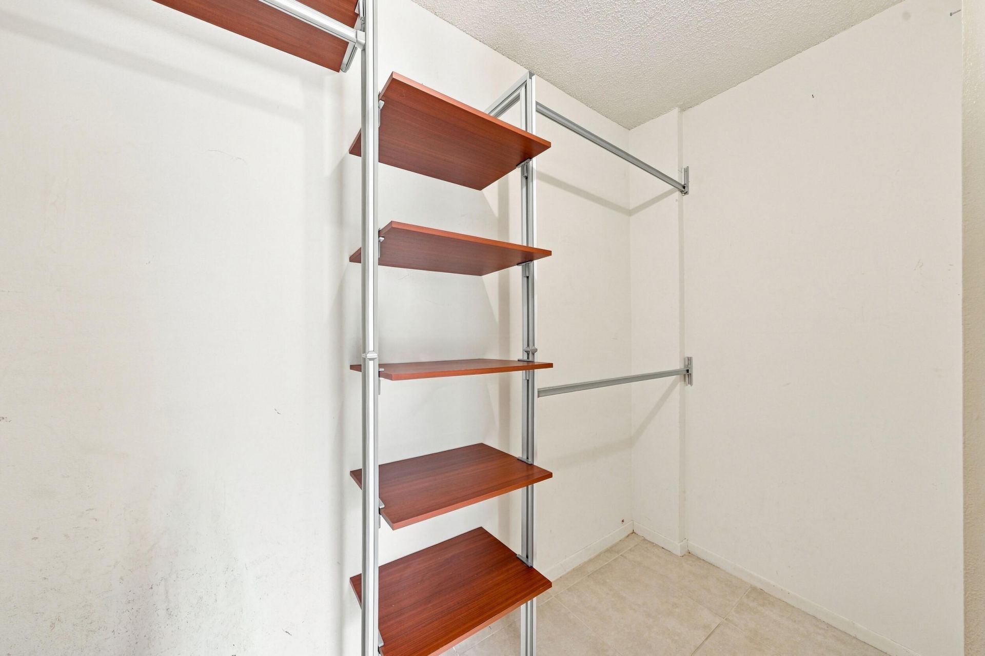 1750 W 46th Street, Unit 242, Hialeah, FL 33012 Photo