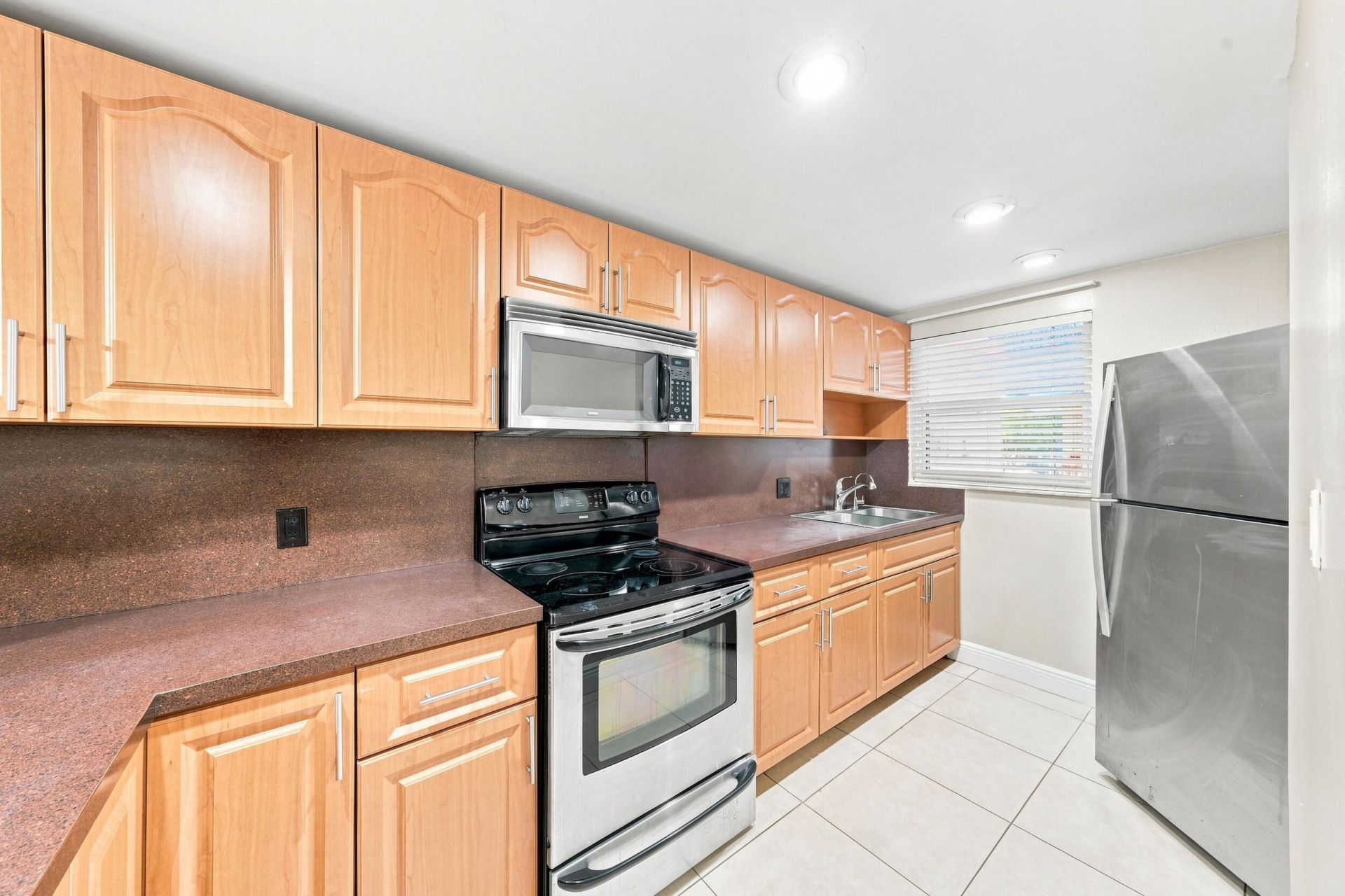 1750 W 46th Street, Unit 242, Hialeah, FL 33012 Photo