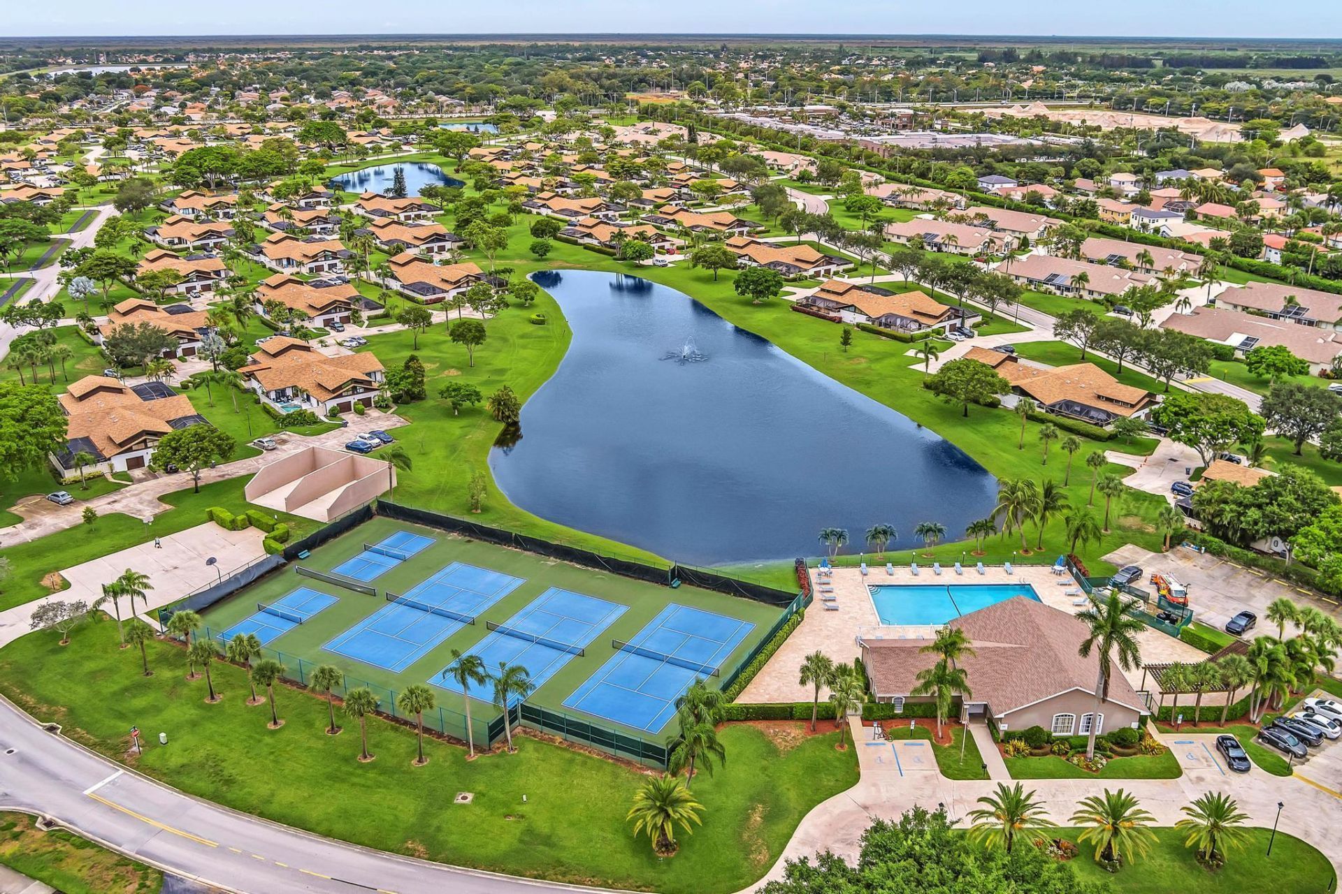 9219 Vineland Court, Unit D, Boca Raton, FL 33496 Photo