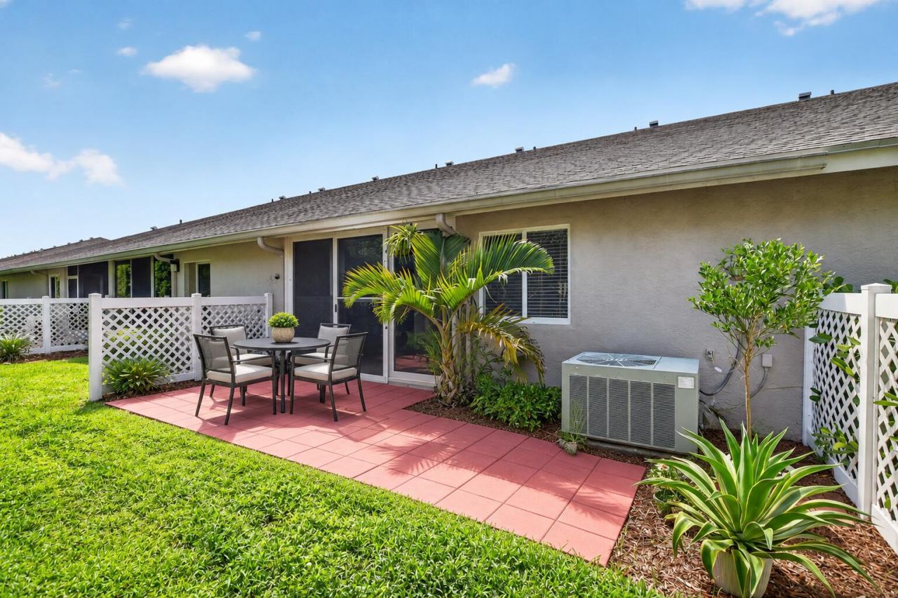 9219 Vineland Court, Unit D, Boca Raton, FL 33496 Photo