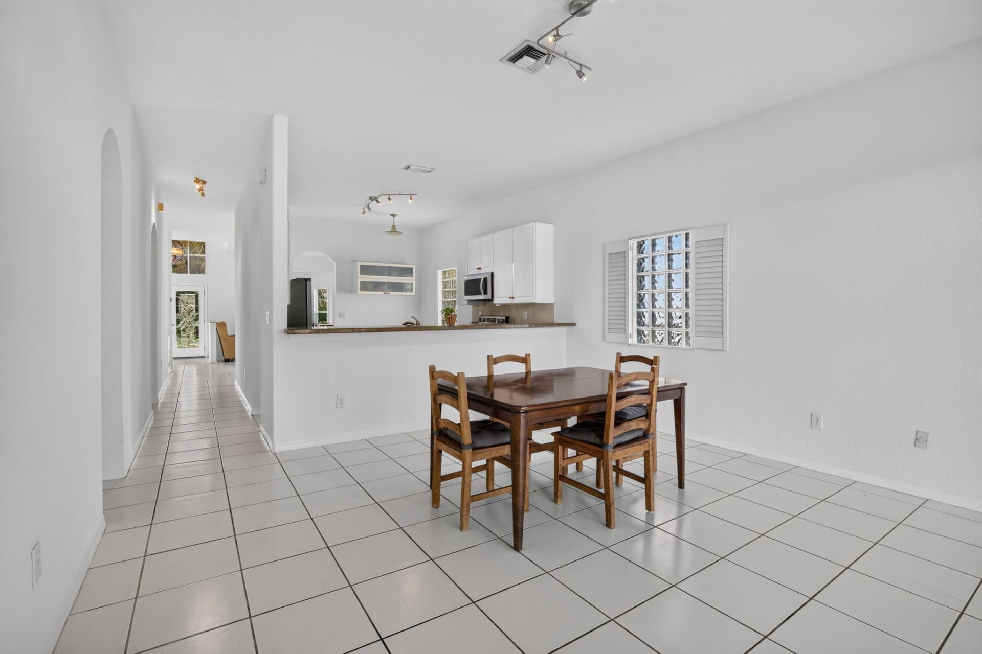 15891 SW 14th Street, Pembroke Pines, FL 33027 Photo