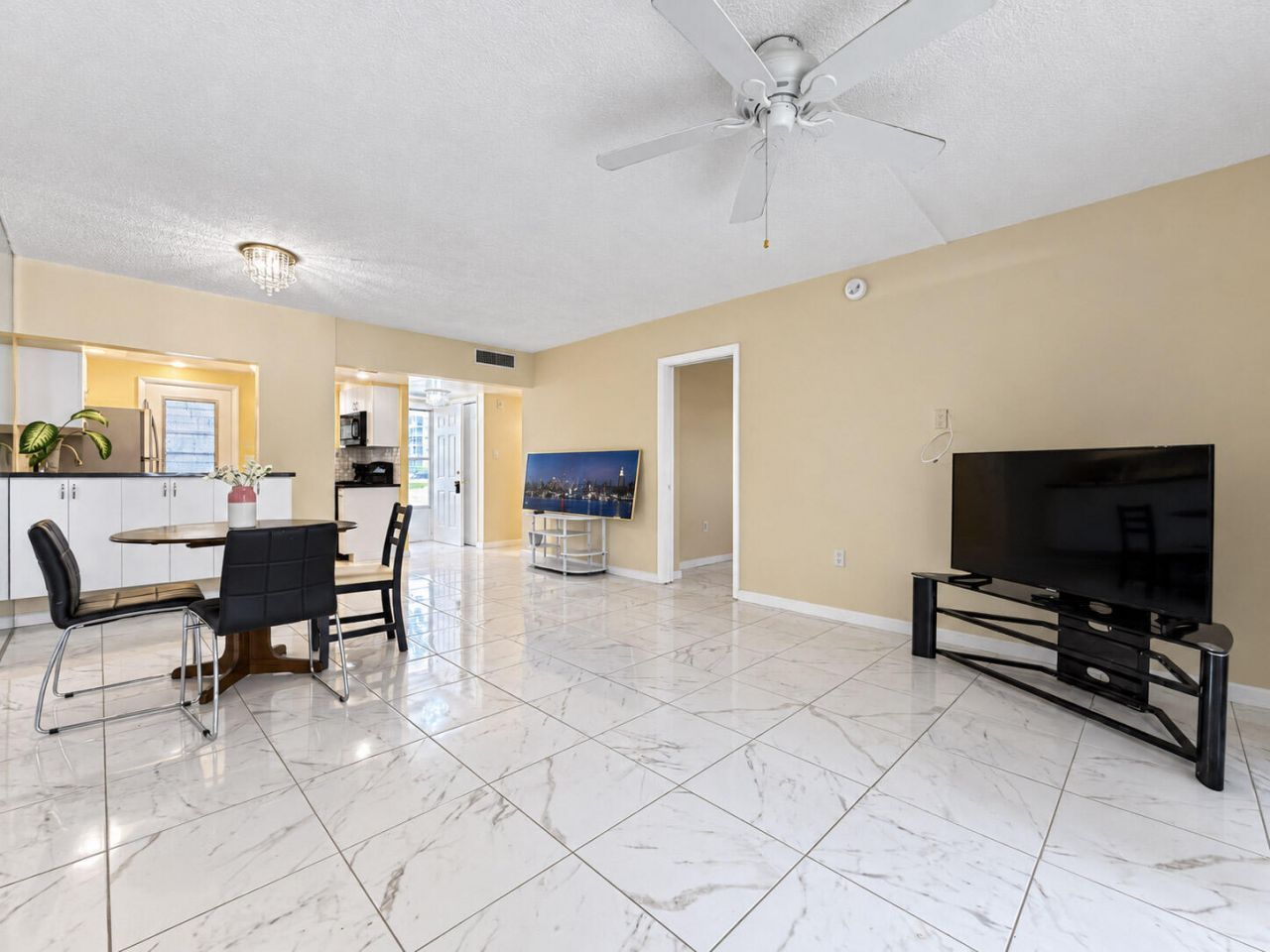 2999 Point East Drive, Unit C109, Aventura, FL 33160 Photo