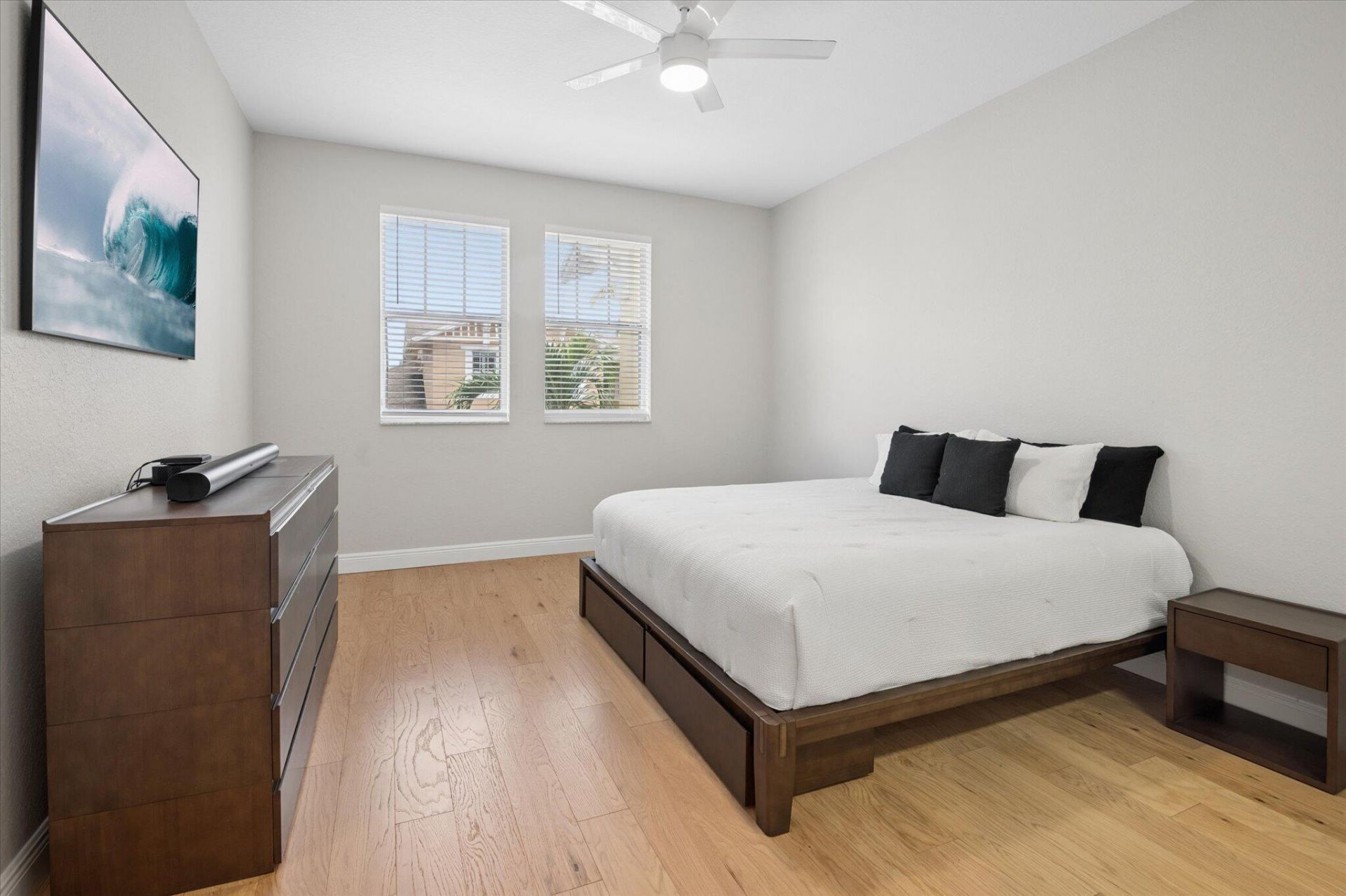 950 Marina Del Ray Lane, Unit 4, West Palm Beach, FL 33401 Photo