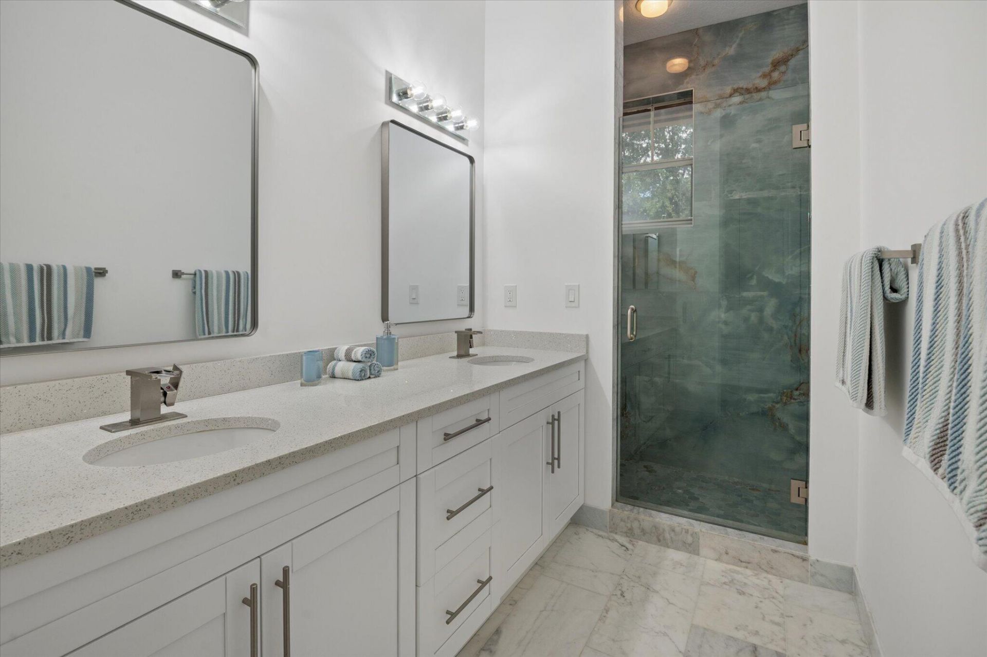 950 Marina Del Ray Lane, Unit 4, West Palm Beach, FL 33401 Photo