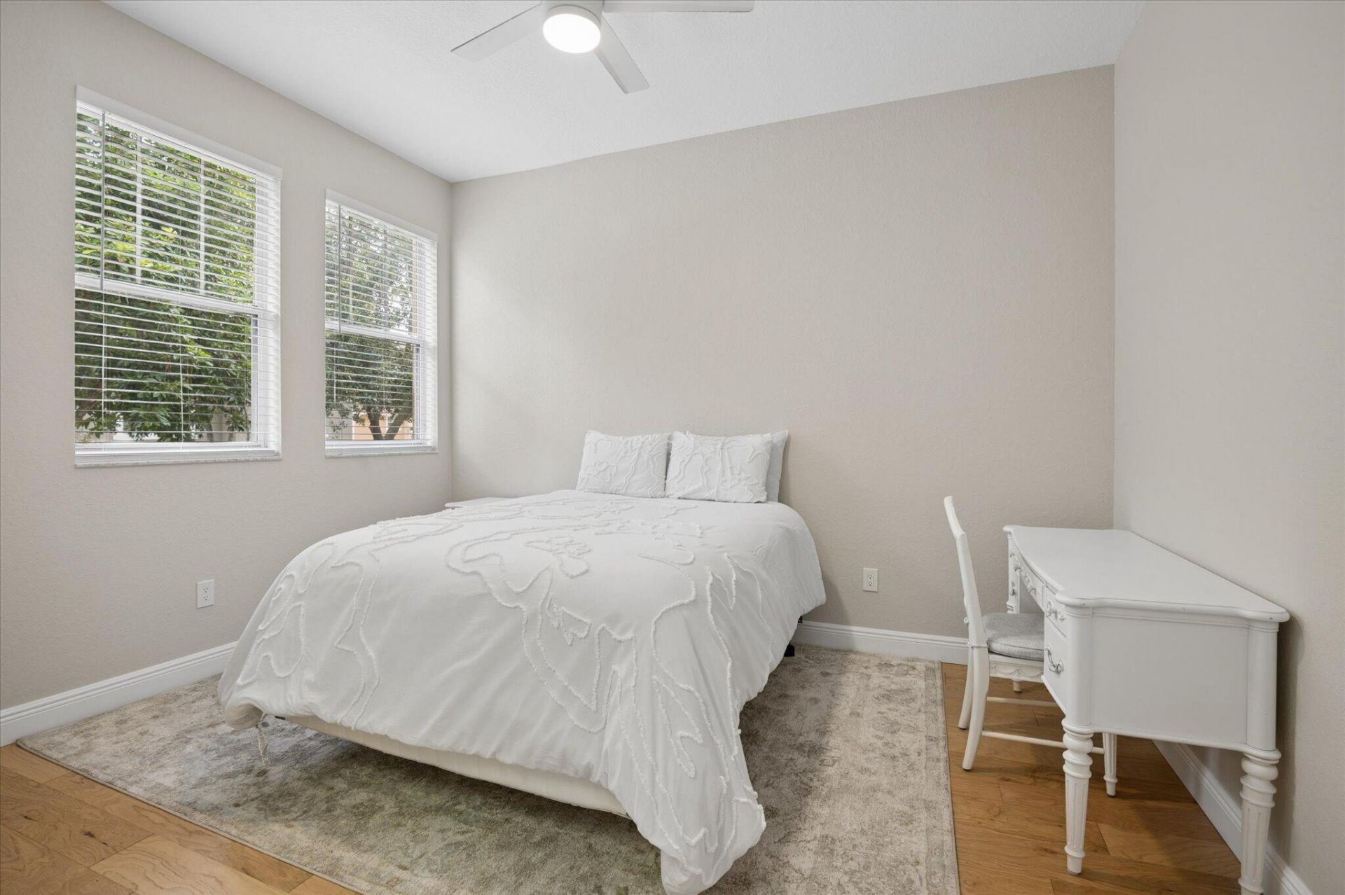 950 Marina Del Ray Lane, Unit 4, West Palm Beach, FL 33401 Photo