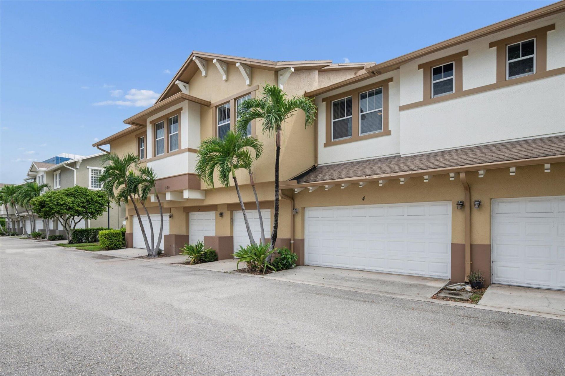 950 Marina Del Ray Lane, Unit 4, West Palm Beach, FL 33401 Photo