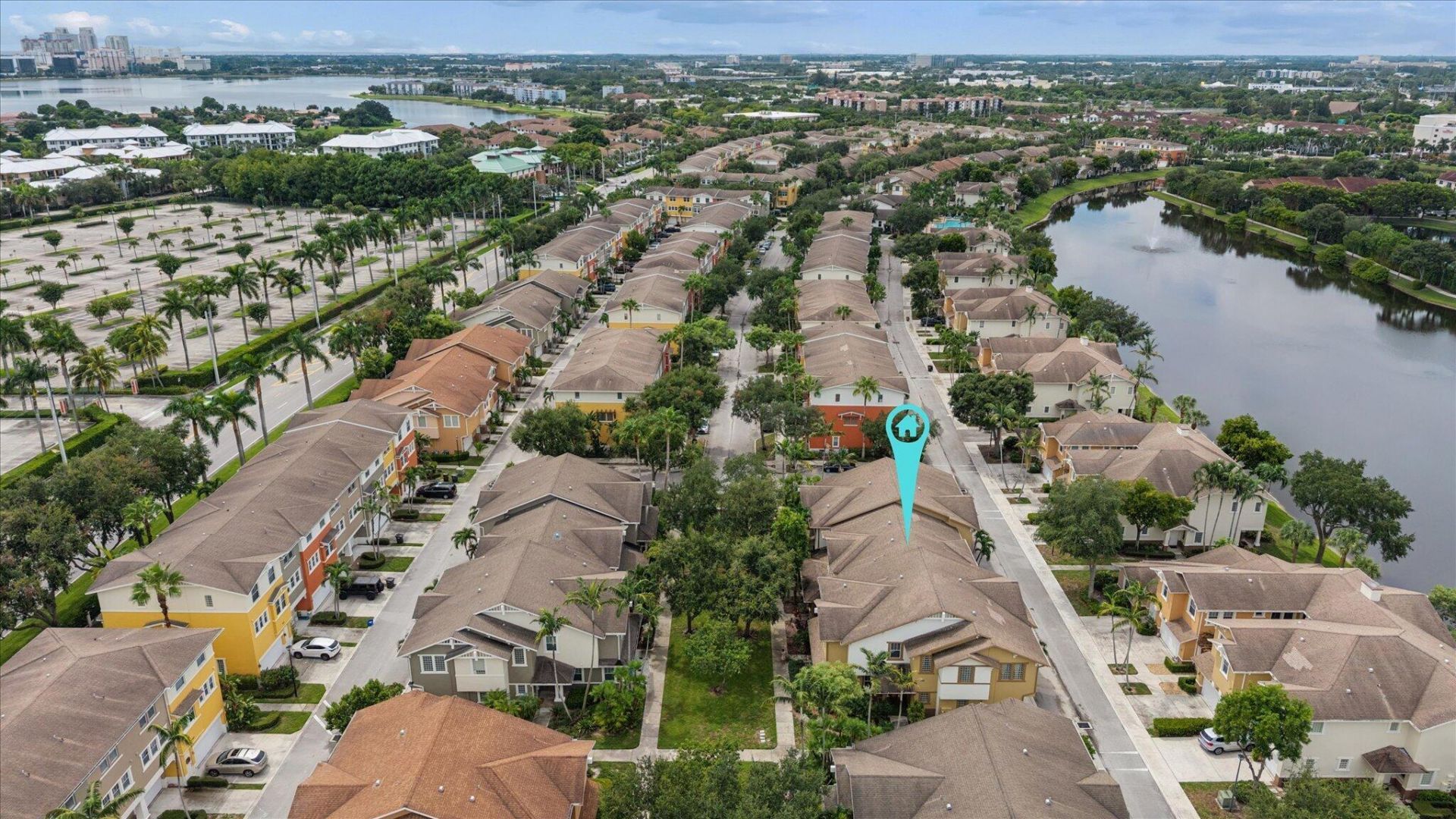 950 Marina Del Ray Lane, Unit 4, West Palm Beach, FL 33401 Photo