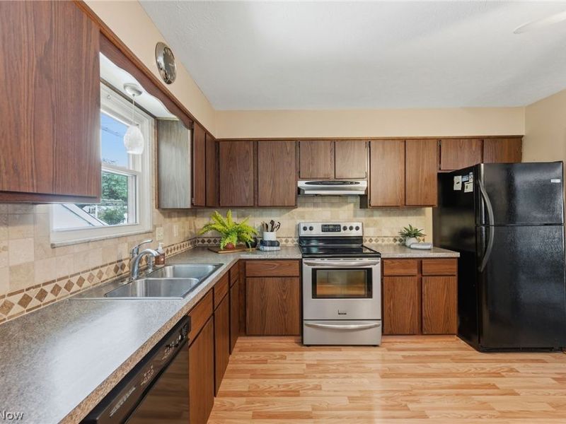 8420 Columbia Road, Olmsted Falls, OH 44138 Photo 15
