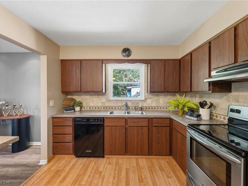8420 Columbia Road, Olmsted Falls, OH 44138 Photo 16