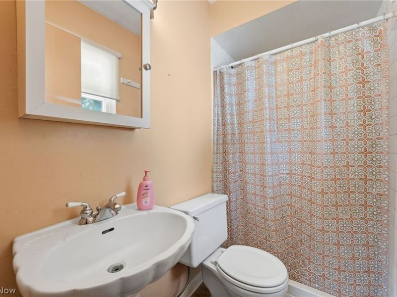 8420 Columbia Road, Olmsted Falls, OH 44138 Photo 25