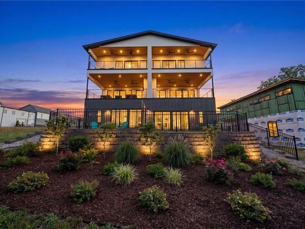 1128 Fillmore Street , Bentonville, AR 72712
