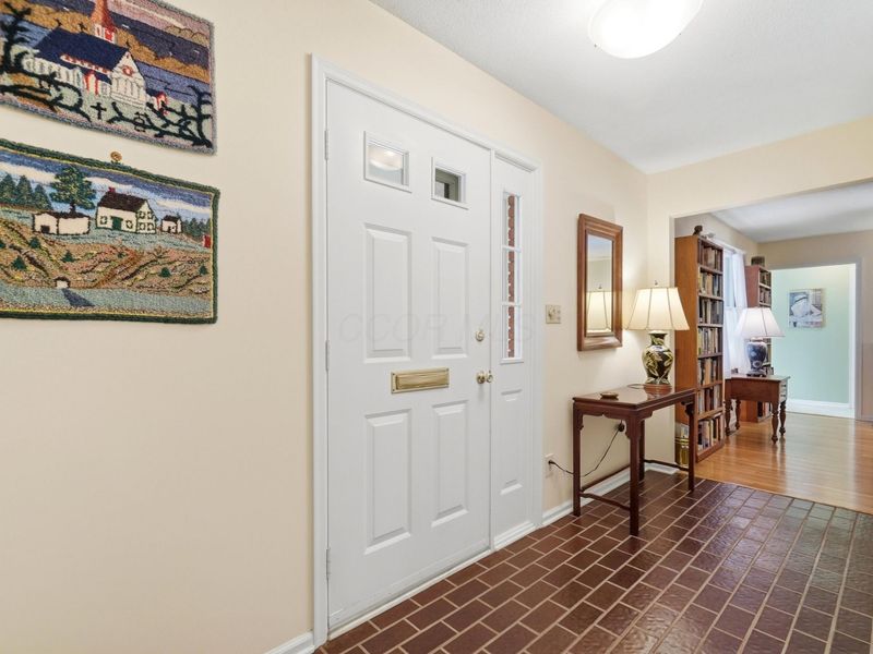 536 W Broadway, Granville, OH 43023 Photo 8