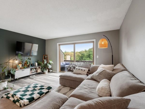 41 Hunters Run Place, Unit 41, Haverhill, MA 01832