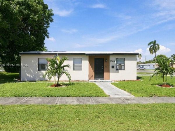 1589 NW 4th Ave, Pompano Beach, FL 33060