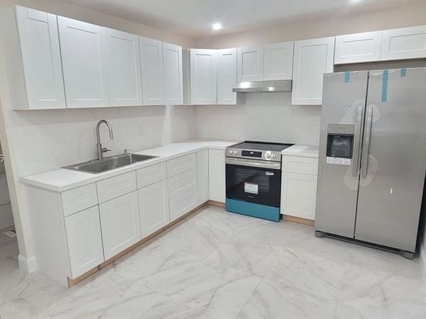 19325 NW 23rd Ave , Miami Gardens, FL 33056