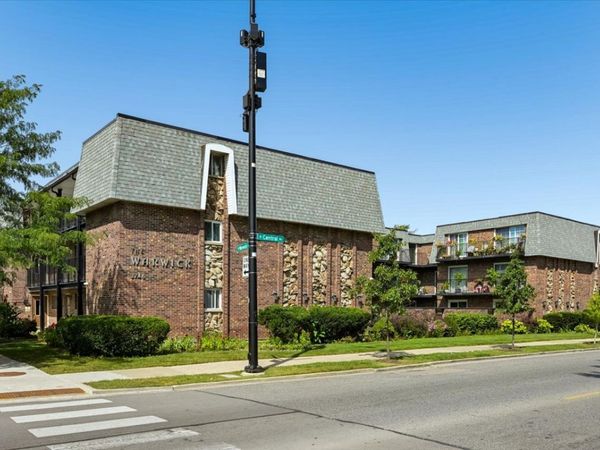 3746 N Central Avenue, Unit 3E, Chicago, IL 60634