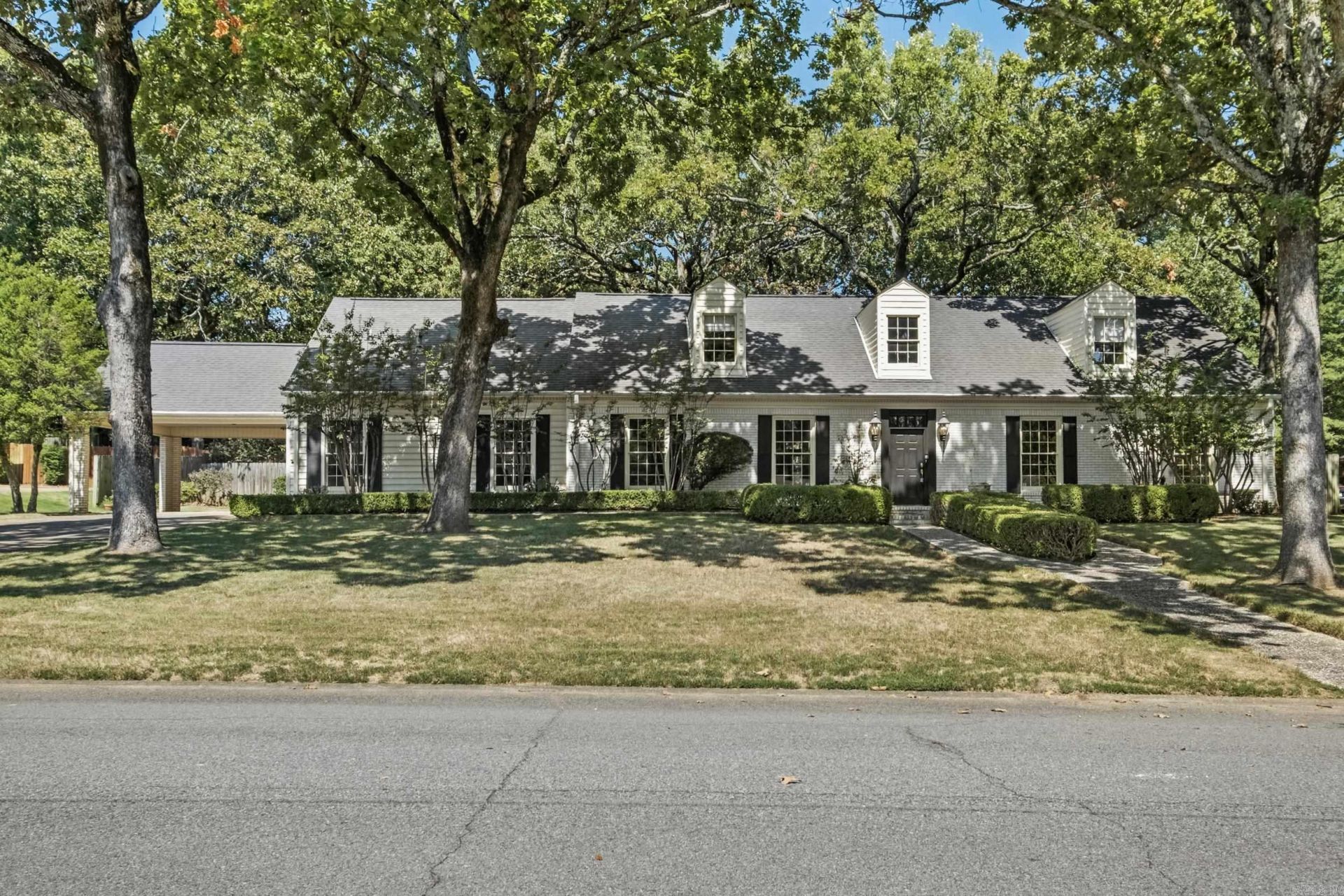 2905 Justin Matthews Dr North Little Rock, AR 72116