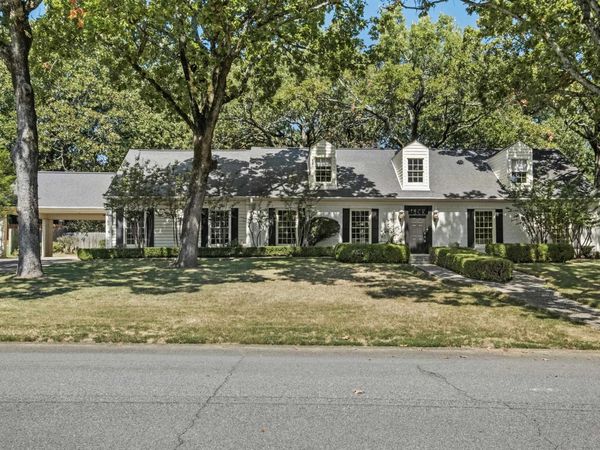 2905 Justin Matthews Dr, North Little Rock, AR 72116