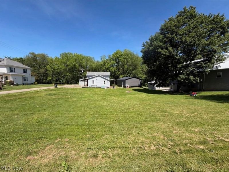 302 3rd Avenue SE, Beach City, OH 44608 Photo 32