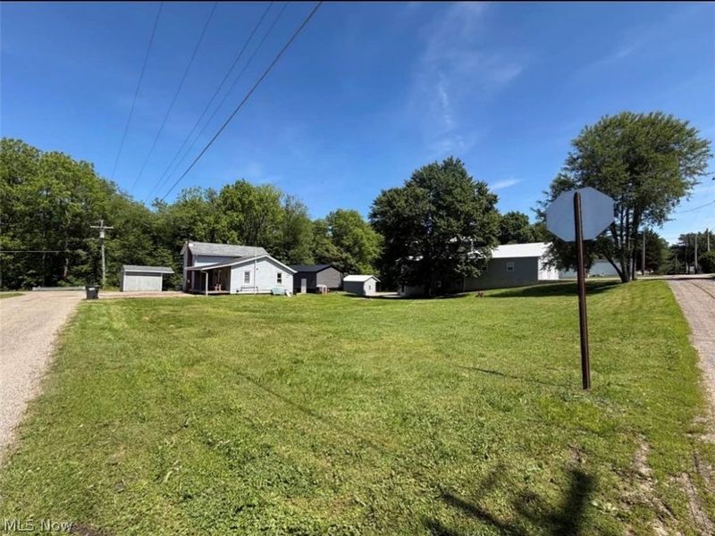 302 3rd Avenue SE, Beach City, OH 44608 Photo 33