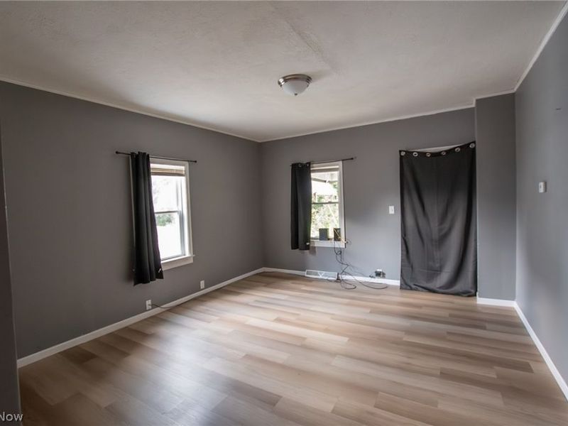 302 3rd Avenue SE, Beach City, OH 44608 Photo 9