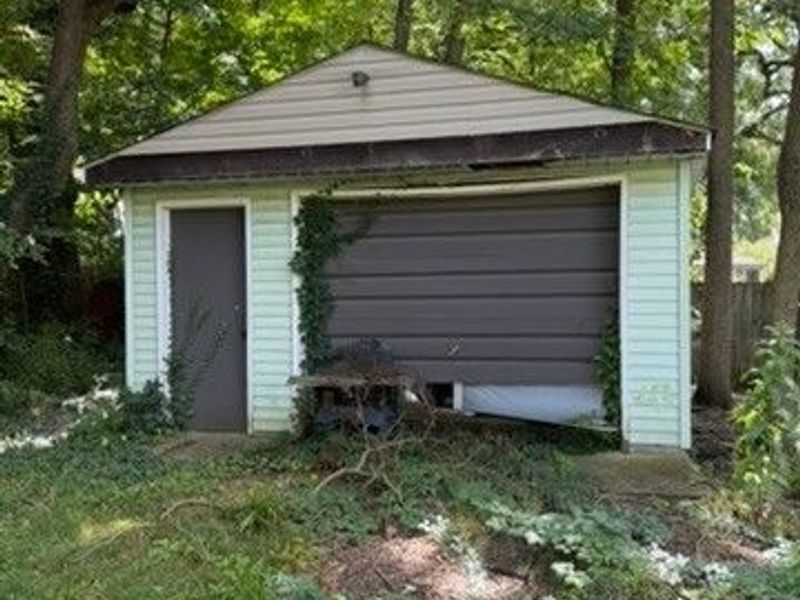 848 E Crosier Street, Akron, OH 44306 Photo 7
