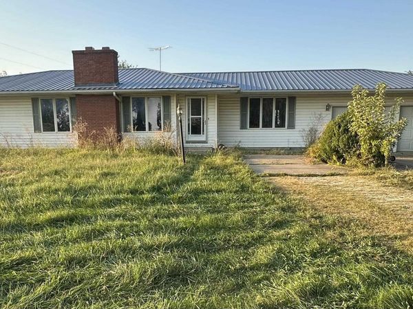 3453 Highway 16, Wever, IA 52658