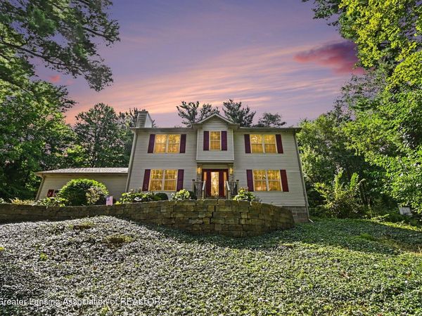 12033 Pine Ridge Drive, Perry, MI 48872
