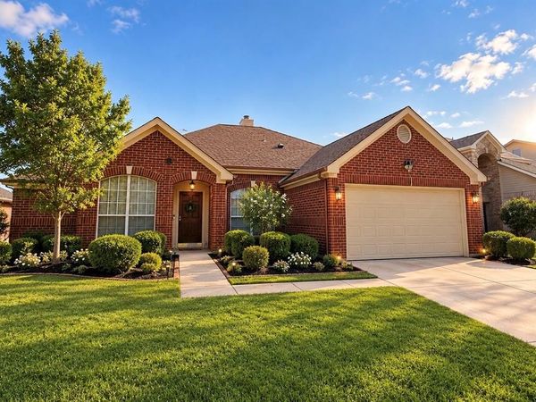 5105 Chessie Circle, Haltom City, TX 76137