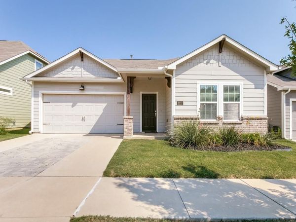 2217 Paxton Way, Denton, TX 76209