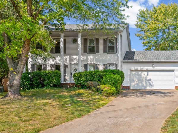 801 Parkview Ct, Clarksville, TN 37042