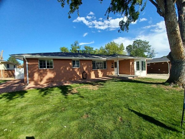 1430 Spencer St, Longmont, CO 80501