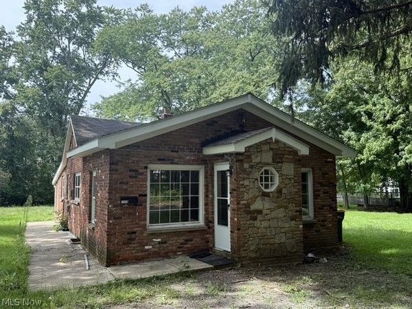 8308 Bellflower Road , Mentor, OH 44060
