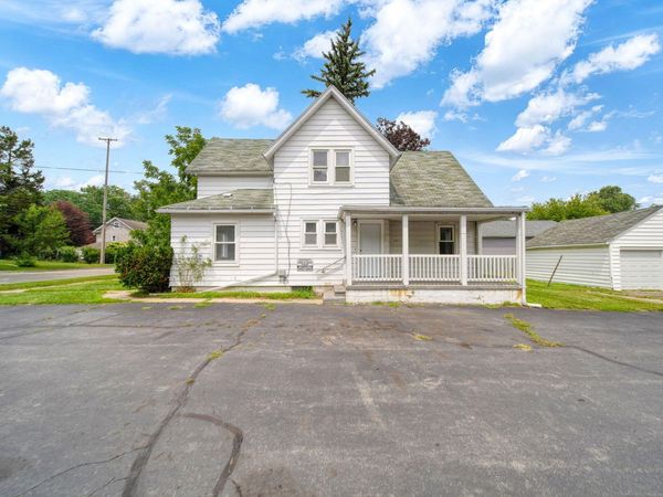 1209 3rd Street, Jackson, MI 49203