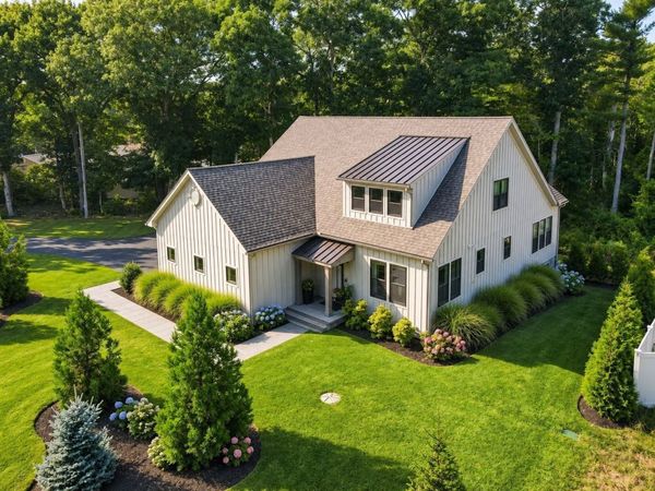 23 Kingston St, Kingston, MA 02364