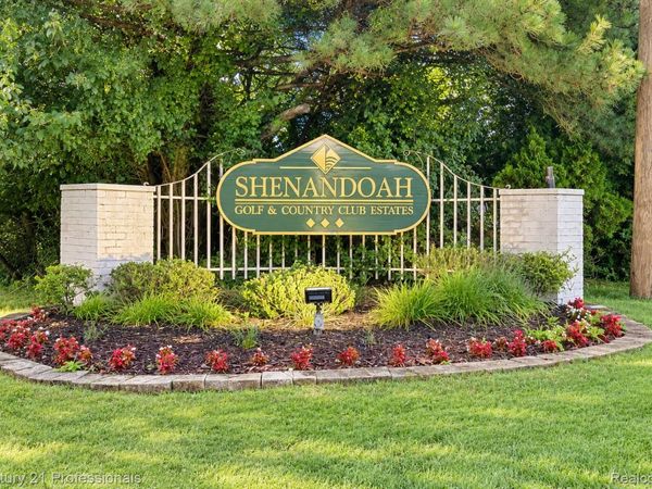 5649 Tequesta Drive Drive , West Bloomfield Township, Mi 48323