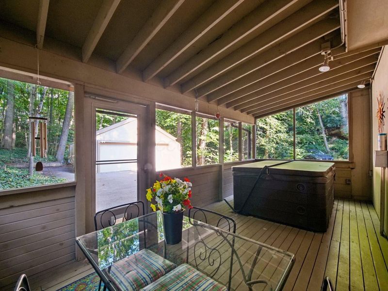 7957 Olentangy River Road, Columbus, OH 43235 Photo 30