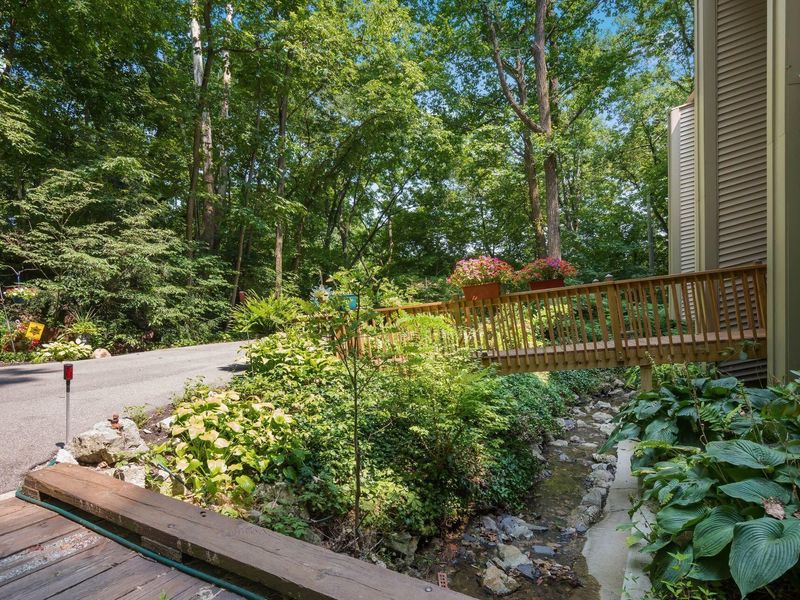 7957 Olentangy River Road, Columbus, OH 43235 Photo 5