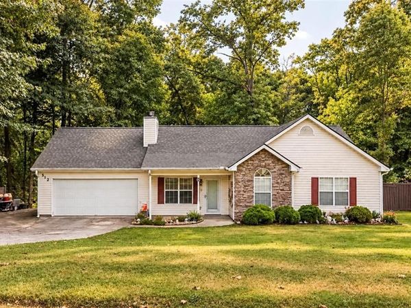 512 Lindsey Way, Social Circle, GA 30025