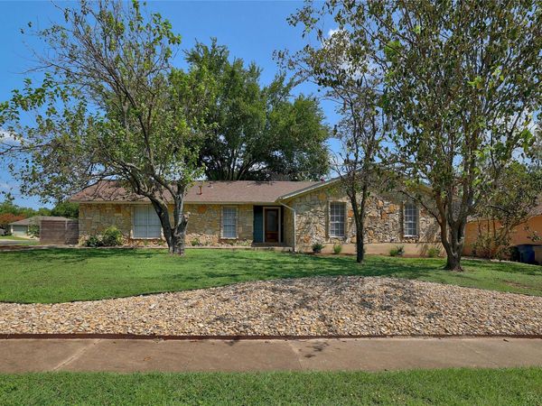 2106 Brandywine LN , Austin, TX 78727