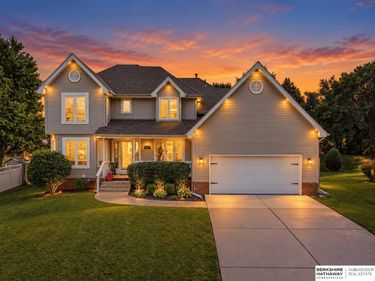 1117 Creighton Road, Papillion, NE 68046